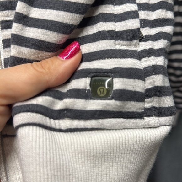 Lululemon Striped Zip-Up Jacket size 10 - Picture 11 of 11